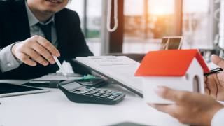 When a Couple Buys a House Together, who is Better to Choose as the Primary Lender for the Loan?
